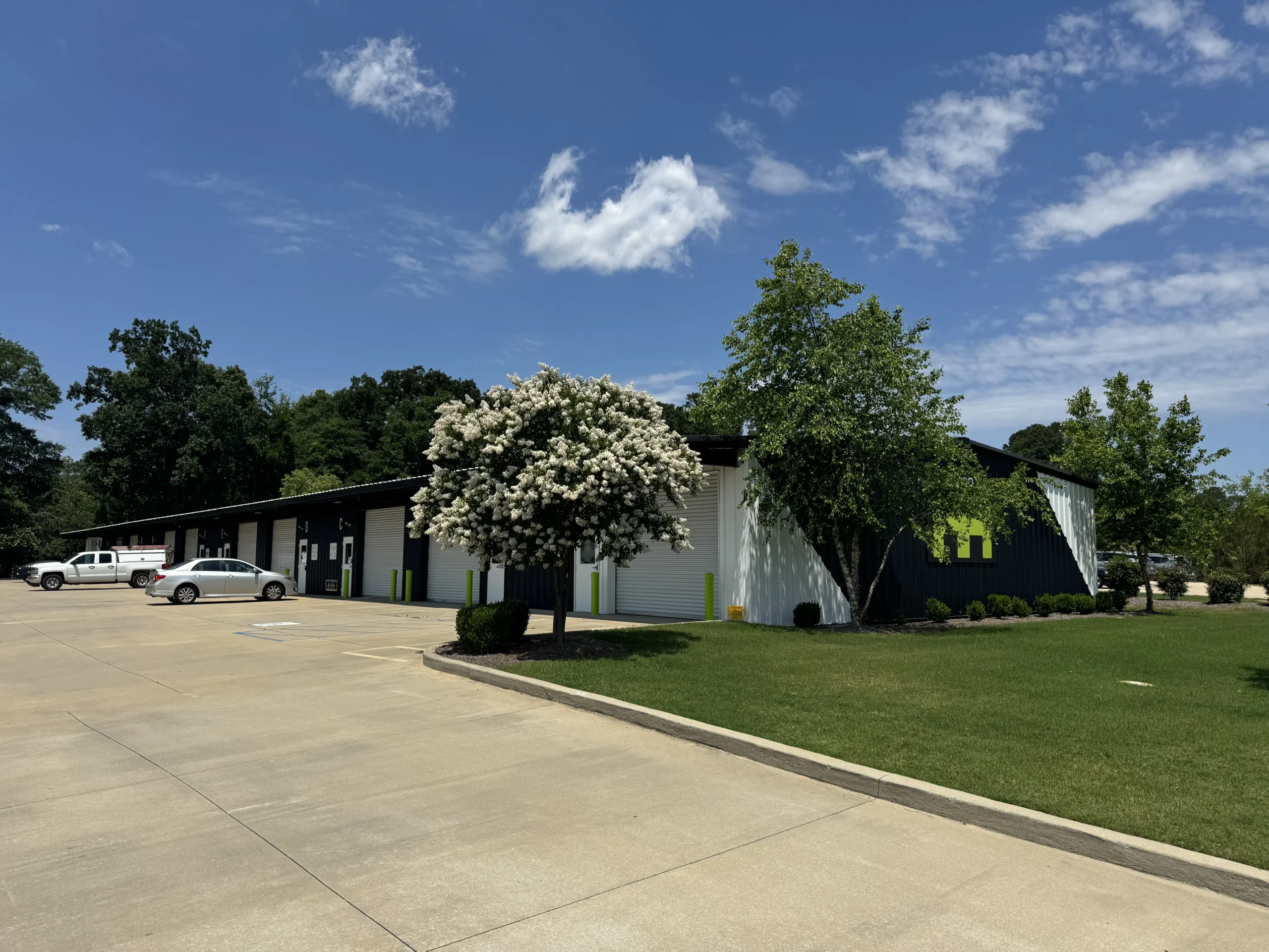 Microflex exterior Auburn