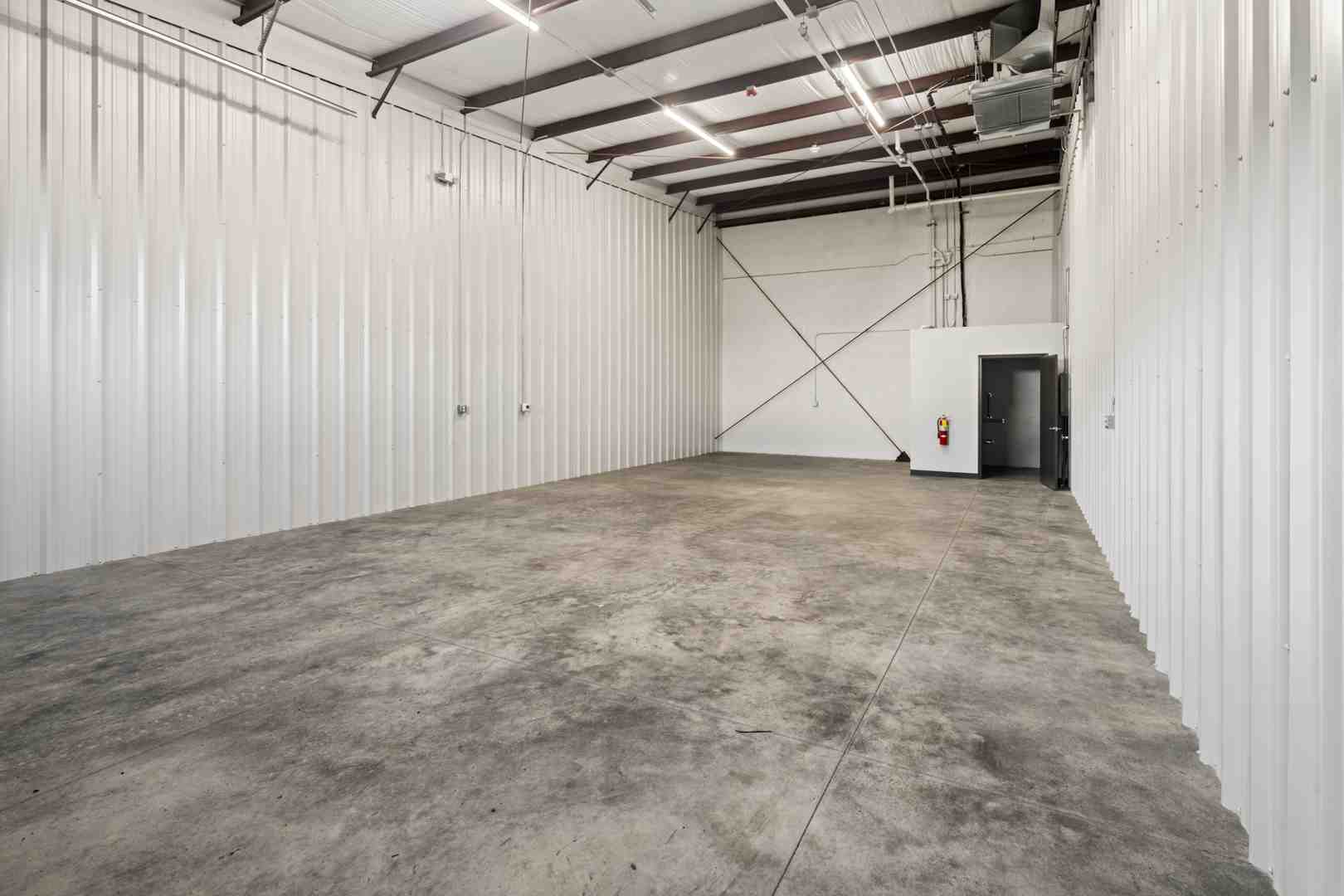 how to rent short-term warehouse space for pilot project